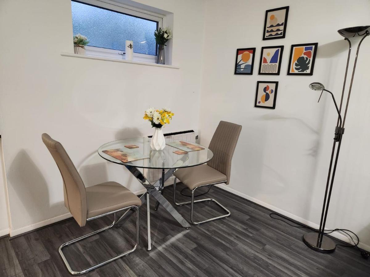 1 Bedroom Service Apartment With Netflix 西瑟罗克 外观 照片